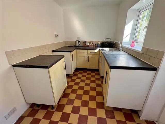 Eastland Road, Yeovil, BA21, photo 3