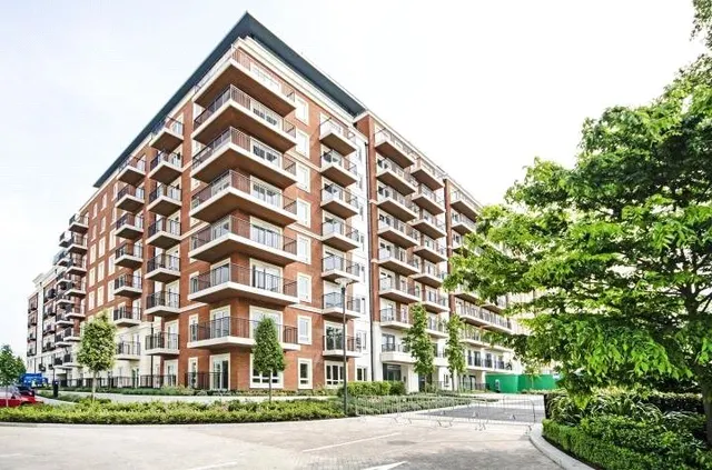 Beaufort Square, Colindale, NW9, photo 1