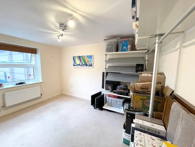 Neptune Way, Southampton, SO14, photo 2