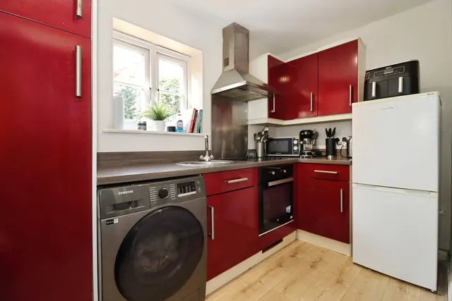Photo 2 — Coombe Brook Close, Kingswood, Bristol, BS15