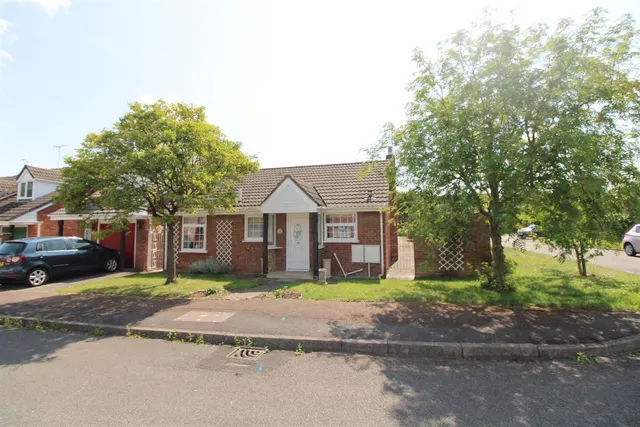 Lordswell Road, Burton Upon Trent, DE14, photo 1