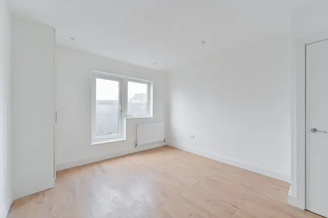 Flat 6, 183-185 Rushey Green, London, photo 1