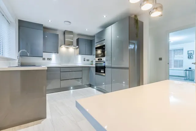 Weaver Avenue, Rossendale, BB4, photo 1