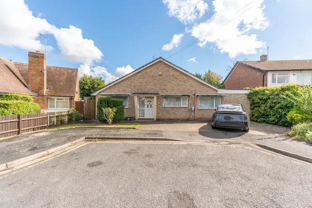 Northwood, HA6, photo 1