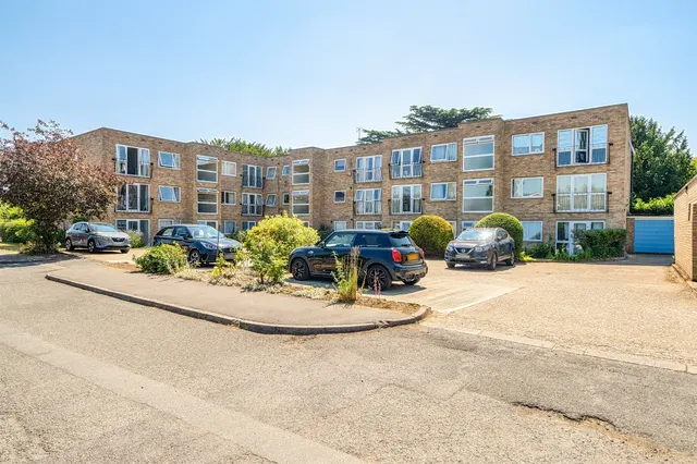 Riseley Road, Maidenhead, SL6, photo 1