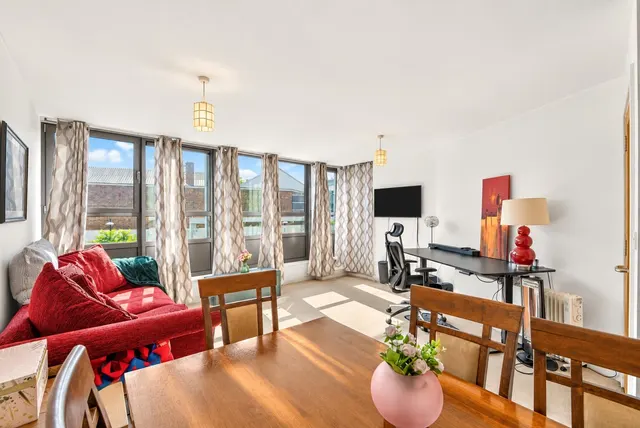 New Park Road, London, SW2, photo 1