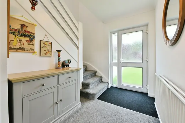 Meadowside, Bramhall, SK7, photo 3