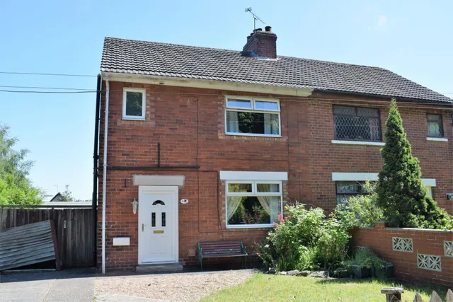 Ermine Street, Broughton, DN20, photo 1