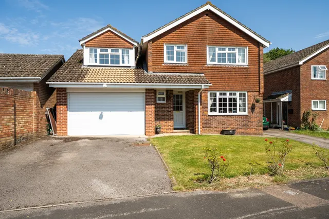 Downlands Way, South Wonston, SO21, photo 1