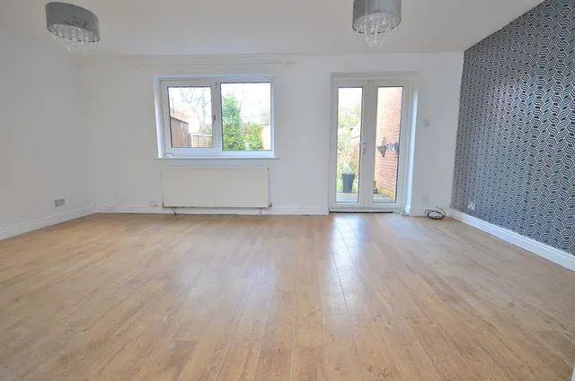 Photo 2 — Lowlands Close, Northampton, NN3 5EP