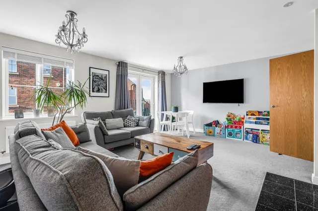 St. Johns Court, Ware, SG12, photo 3