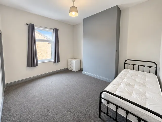 Grange Street, Wakefield, WF2, photo 1