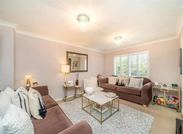 Gables Close, Lee, SE12, photo 2