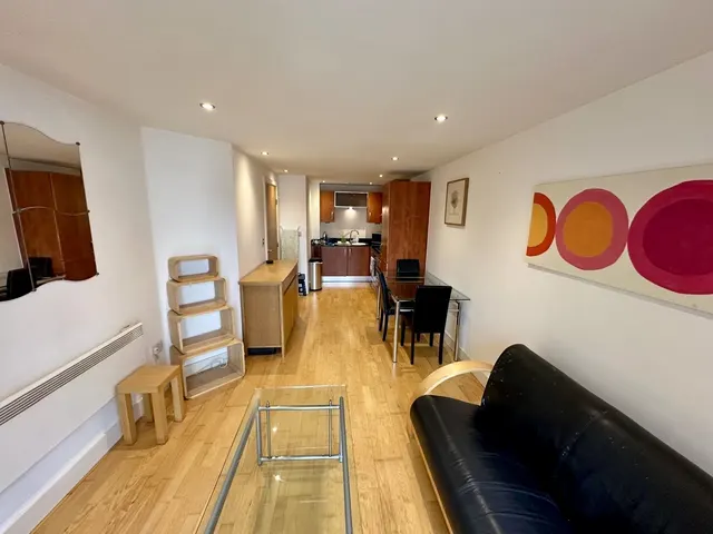 Magellan House, Leeds Dock, City Centre, photo 1