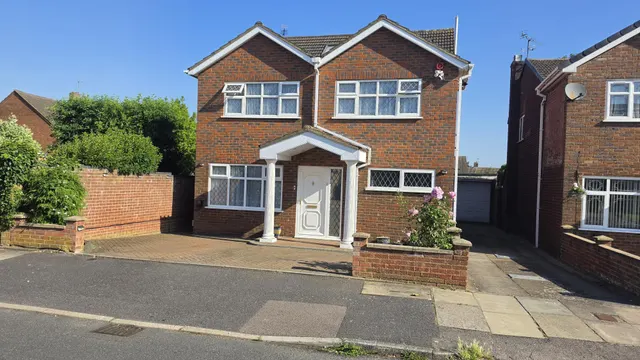 St. Christophers Close, Dunstable, LU5, photo 1