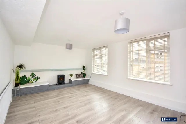 Photo 2 — Avon Road, Cranham, Upminster, RM14