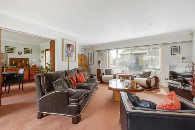 Broomfield, Sunbury-On-Thames, TW16, photo 2
