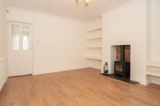 Warrels Street, Bramley, LS13, photo 3