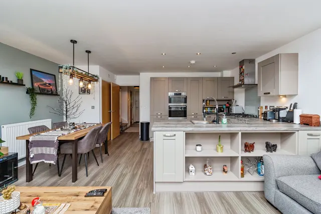 Hinkshay Road, Telford, TF4, photo 2