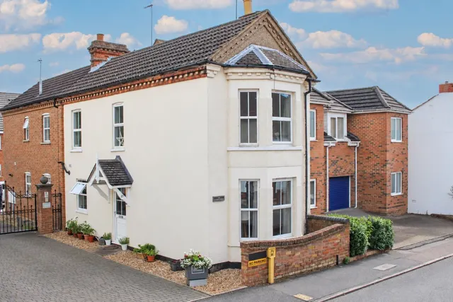 St Andrews Street, Leighton Buzzard, LU7, photo 1