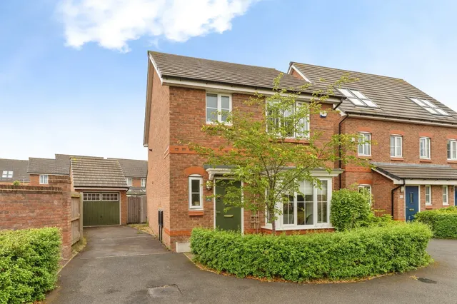 Oxford Court, Sealand, Deeside, photo 1