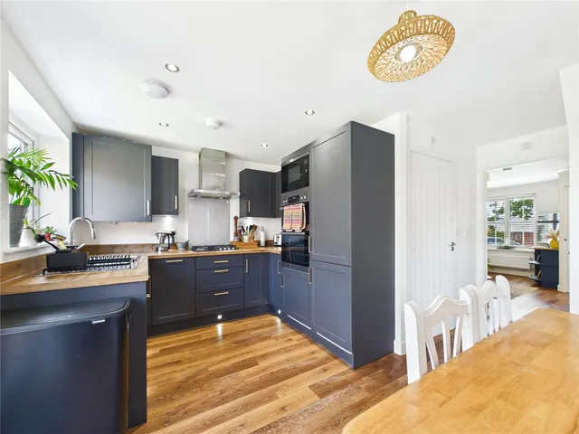 Fishers Avenue, Brantham, CO11, photo 2