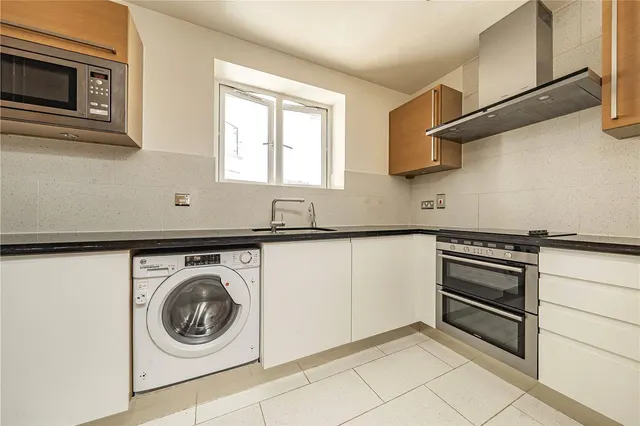 Strand Drive, Richmond, TW9, photo 2