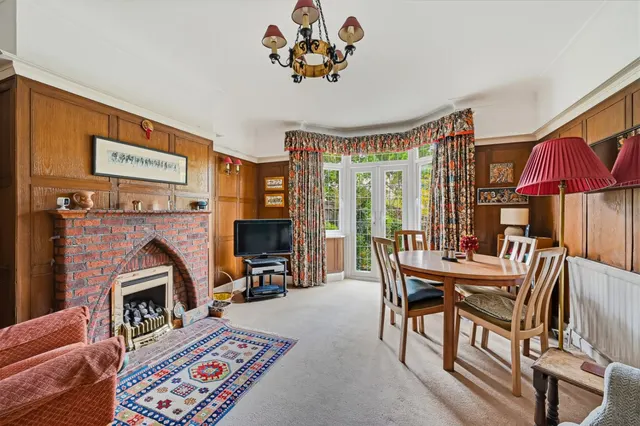 Barnfield Wood Road, Beckenham, BR3, photo 3