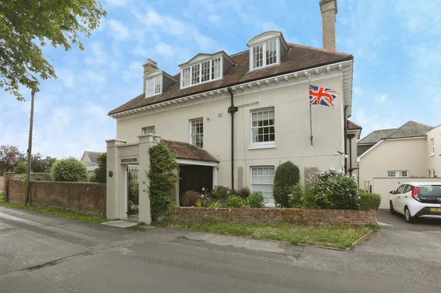 Photo 2 — Catisfield Lane, Fareham