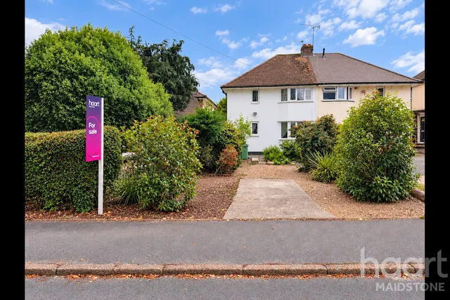 Hubbards Lane, Maidstone, ME17, photo 1