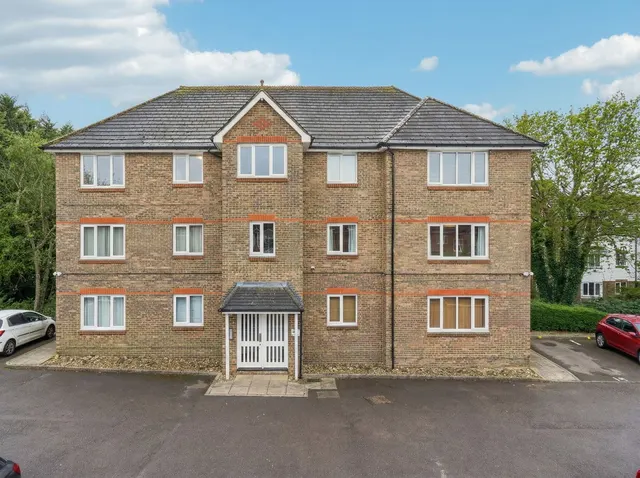 Granville Place, Pinner, HA5, photo 1