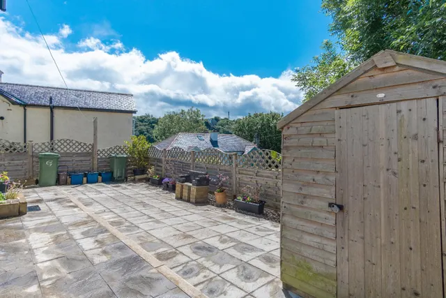 St. James' Drive, Bangor, LL57, photo 2