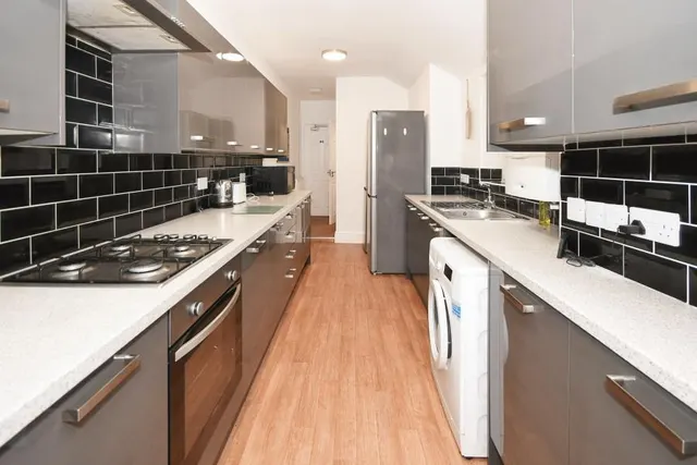 Boultham Avenue, Lincoln, LN5, photo 3