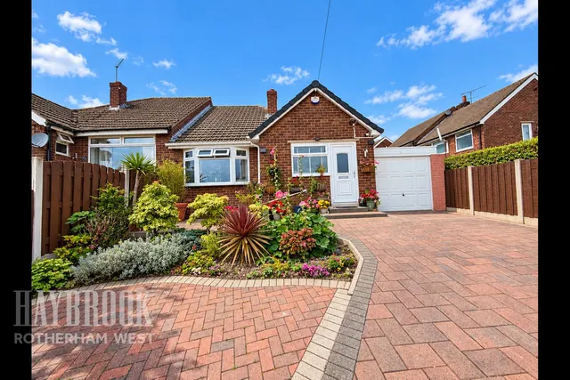 Bradgate Close, Rotherham, photo 1