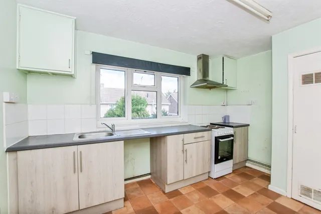 Photo 2 — Coldhorn Crescent, Wisbech