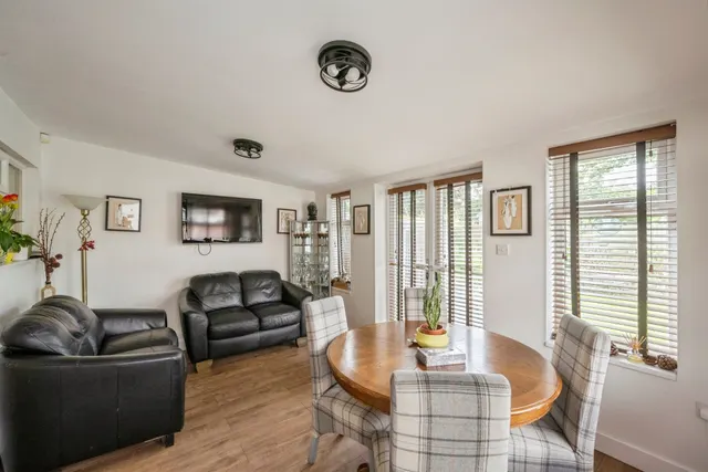 Brockenhurst Road, Hatfield, DN7, photo 2