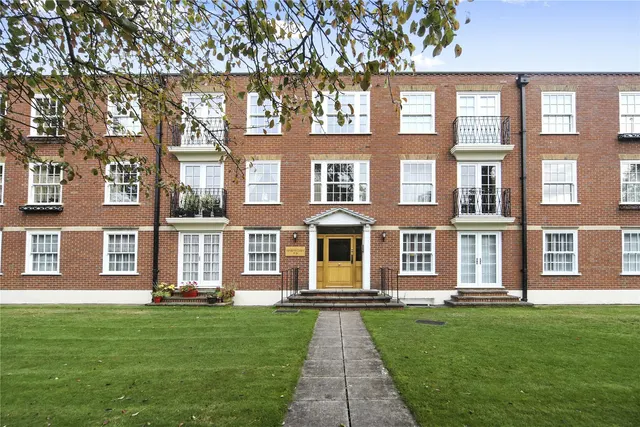 Regents Court, St. Georges Avenue, Weybridge, Surrey, KT13, photo 1