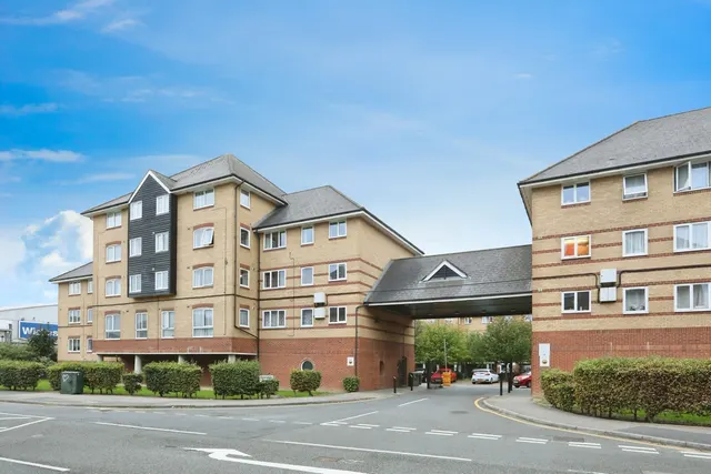 St. Peters Street, MAIDSTONE, Kent, ME16, photo 1