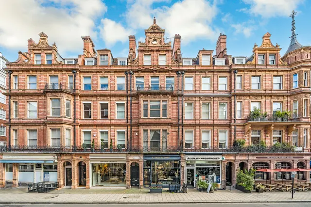 South Audley Street, Mayfair, London, photo 1