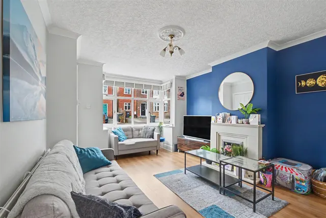 Gwenbrook Avenue, Chilwell, NG9, photo 2