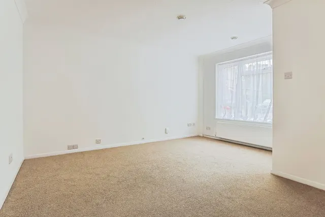 Walditch Gardens, Canford Heath, BH17, photo 3