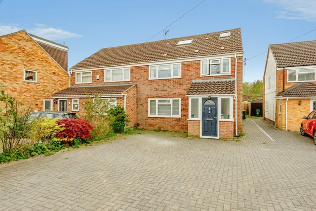 Stafford Road, Crawley, RH11, photo 1