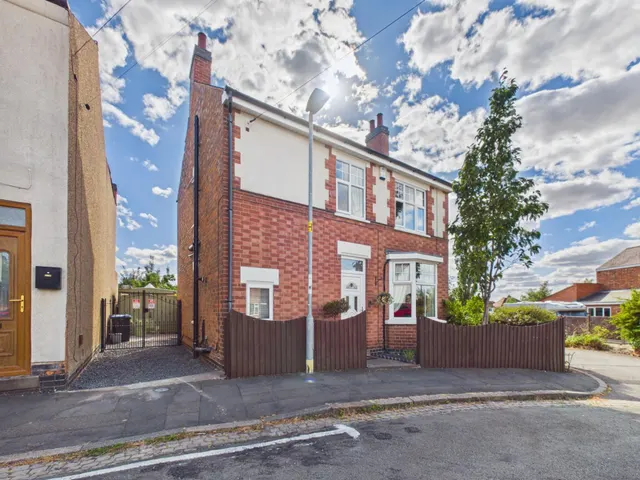 Photo 2 — Edward Street, Hinckley, LE10