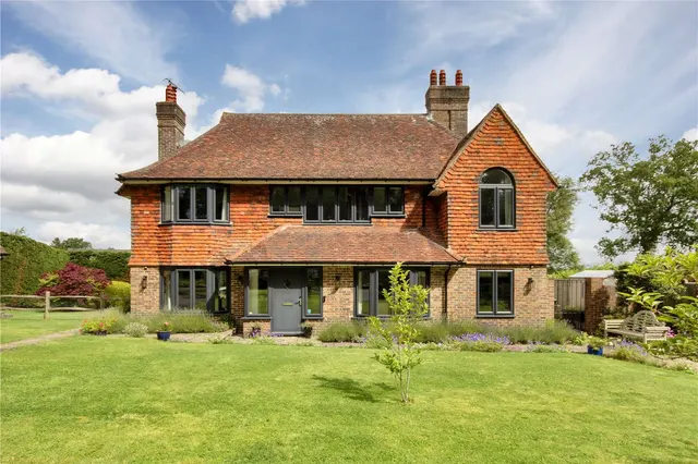 Castle Walk, Wadhurst, East Sussex, TN5 6DB, photo 1