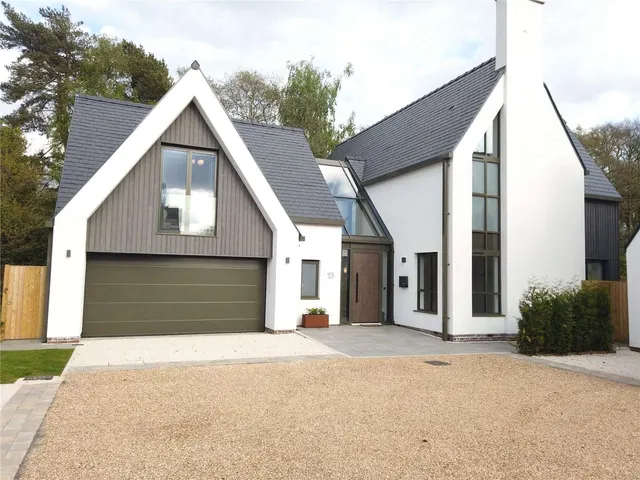 Lowood Place, Wilmslow, Cheshire, SK9 6GN, photo 1