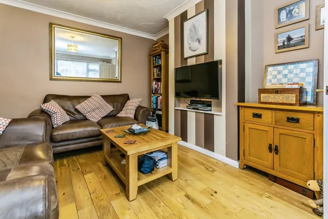Photo 2 — Farningham Road, Caterham, Surrey, CR3