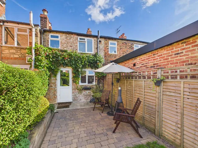 Devonshire Street, Cheltenham, GL50, photo 3