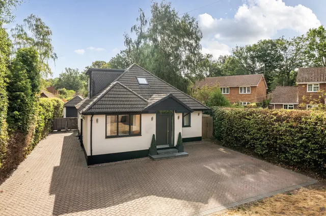 Finchampstead Road, Finchampstead, Wokingham, Berkshire, RG40 3RA, photo 1