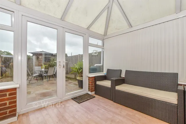 Peregrine Close, Hythe, CT21, photo 3