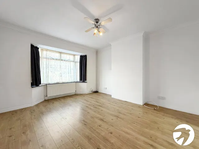High Grove, London, SE18, photo 2